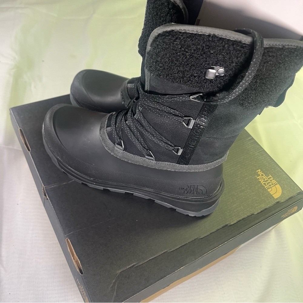 The‎ North Face New Waterproof Women's 9.5 Black Winter Boots